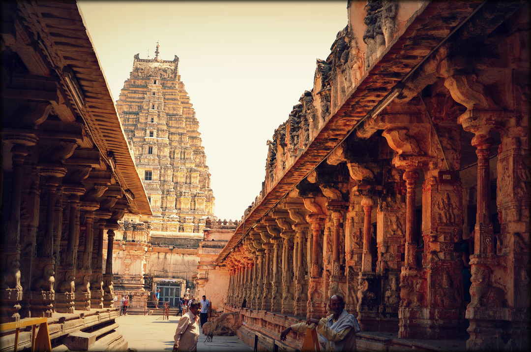Karnataka Special Heritage Tour